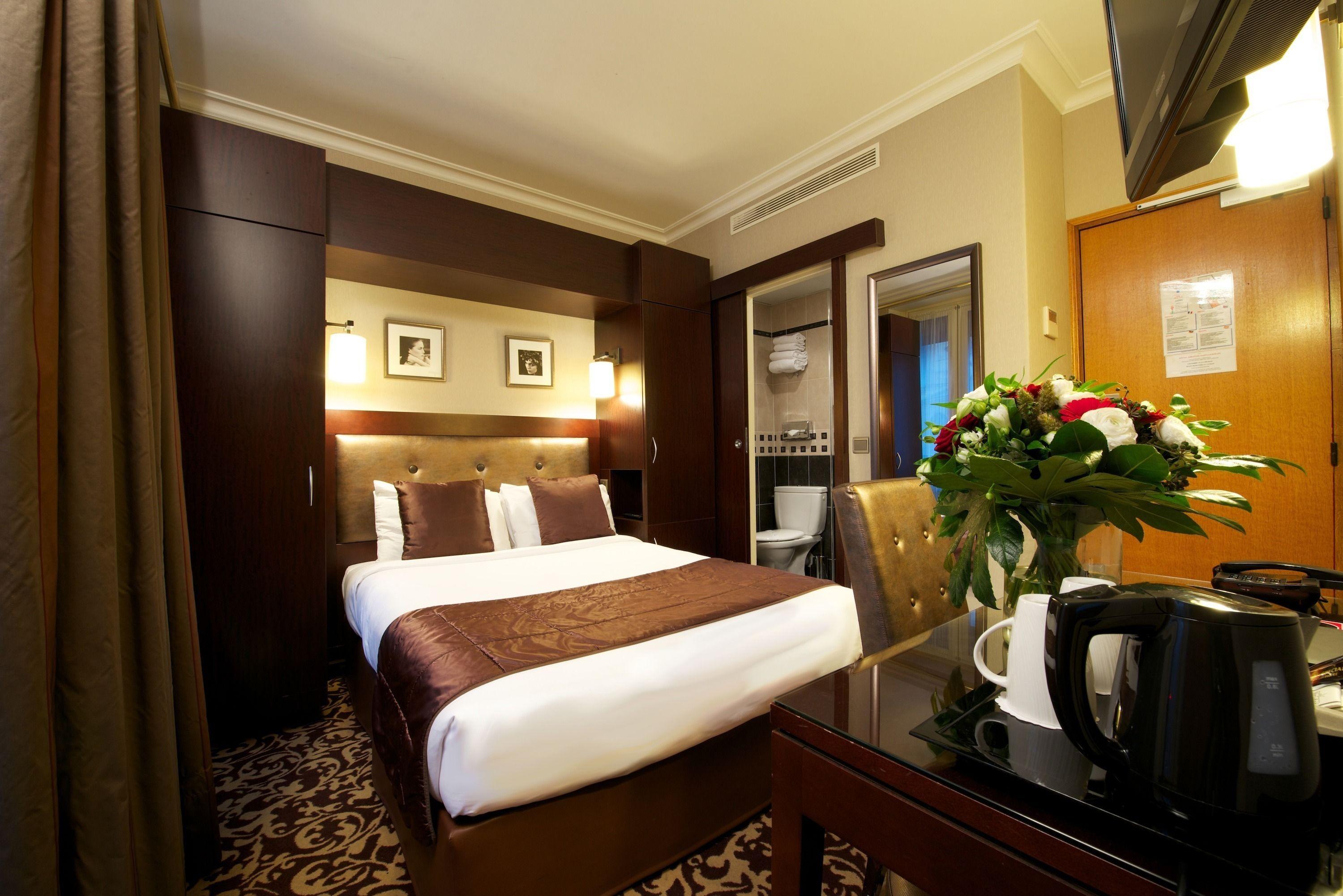 Abbatial Saint Germain Hotel 3*